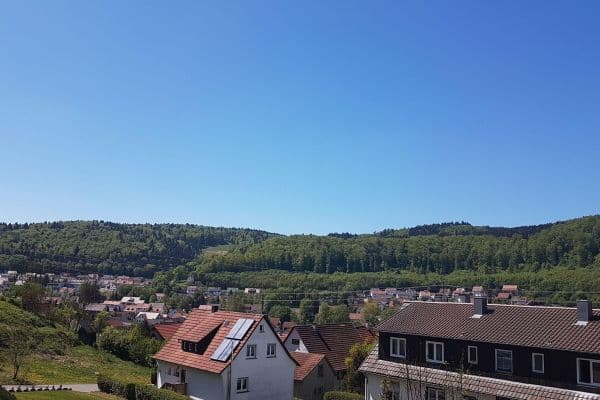 Prenájom bytu 4-izbový 124 m², Thüringer Str. 3, Straßberg Prenájom bytu 4-izbový 124 m², Thüringer Str. 3, Straßberg