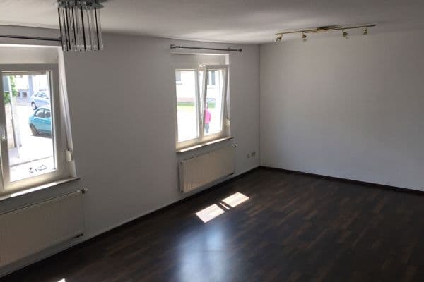 Prenájom bytu 4-izbový 101 m², Stuttgart Prenájom bytu 4-izbový 101 m², Stuttgart