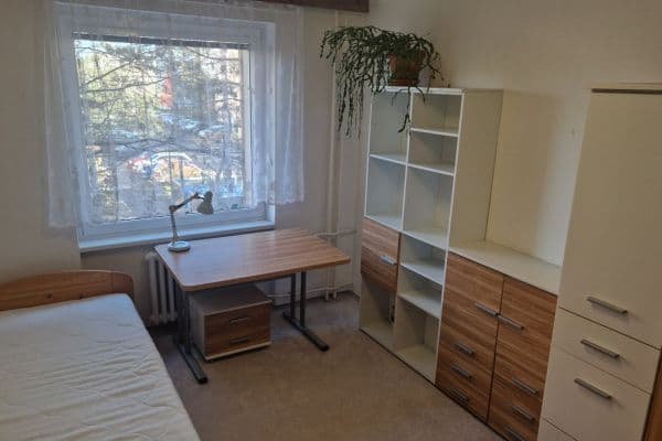 Prenájom bytu 3-izbový 69 m², Tunelářů, Praha Prenájom bytu 3-izbový 69 m², Tunelářů, Praha