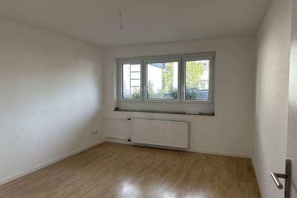 Prenájom bytu 2-izbový 48 m², Albertstr. 109, Düsseldorf, Severné Porýnie - Westfálsko Prenájom bytu 2-izbový 48 m², Albertstr. 109, Düsseldorf, Severné Porýnie - Westfálsko