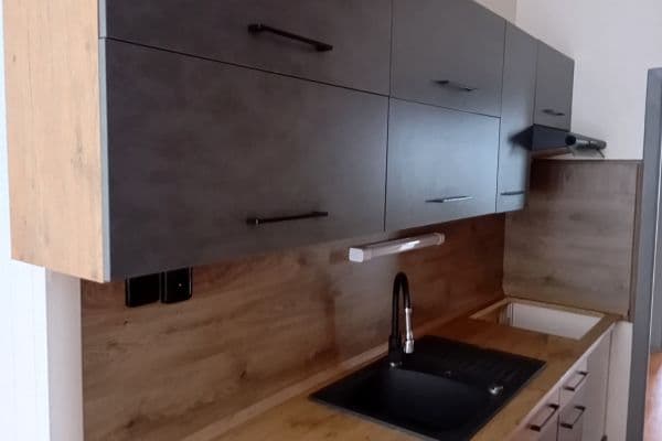 Prenájom bytu 3-izbový 83 m², Nálepkova, Děčín Prenájom bytu 3-izbový 83 m², Nálepkova, Děčín