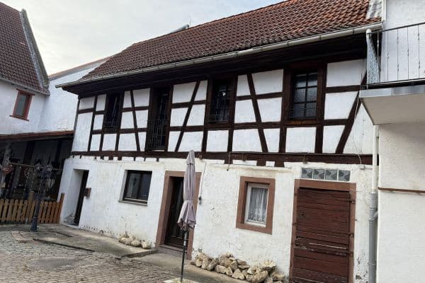 Prenájom domu 102 m², pozemek 150 m², Hauptstraße 137, Monsheim Prenájom domu 102 m², pozemek 150 m², Hauptstraße 137, Monsheim