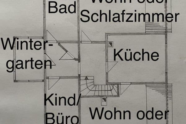 Prenájom bytu 3-izbový 113 m², Bahnhofstr. 13, Gedern Prenájom bytu 3-izbový 113 m², Bahnhofstr. 13, Gedern