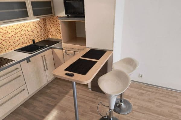 Prenájom bytu 2-izbový 49 m², Handkeho, Olomouc Prenájom bytu 2-izbový 49 m², Handkeho, Olomouc