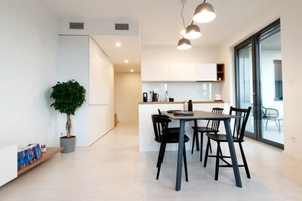 Prenájom bytu 3-izbový 70 m², Zadunajská cesta, Bratislava Prenájom bytu 3-izbový 70 m², Zadunajská cesta, Bratislava