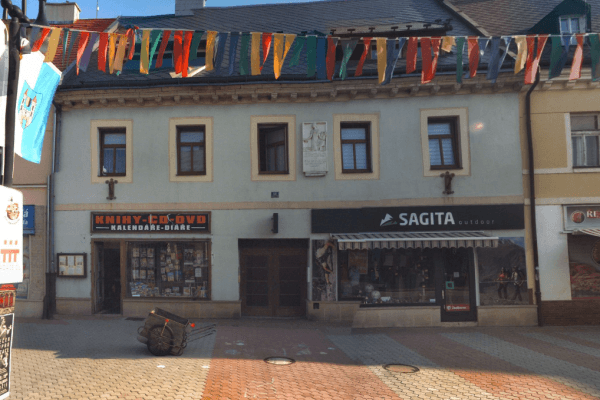 Prenájom nebytového priestoru 82 m², Husova, Jičín Prenájom nebytového priestoru 82 m², Husova, Jičín