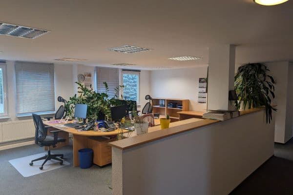 Prenájom kancelárie 222 m², Engelsdorfer Str. 373, Leipzig, Sasko Prenájom kancelárie 222 m², Engelsdorfer Str. 373, Leipzig, Sasko