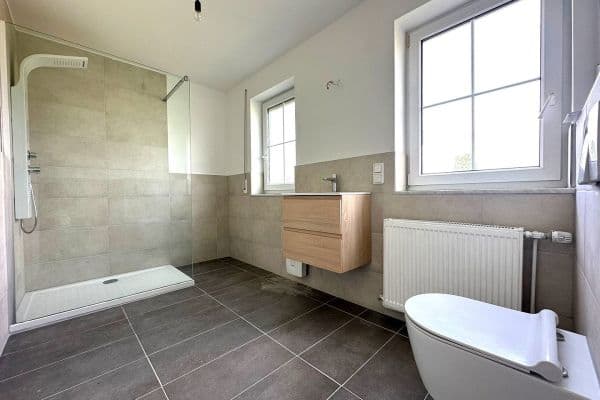 Prenájom bytu 3-izbový 86 m², Udenborner Str. 4, Wabern Prenájom bytu 3-izbový 86 m², Udenborner Str. 4, Wabern