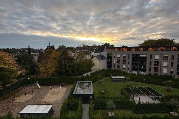 Prenájom bytu 4-izbový 132 m², Prinz-Ferdiand-Str. 144, Krefeld Prenájom bytu 4-izbový 132 m², Prinz-Ferdiand-Str. 144, Krefeld