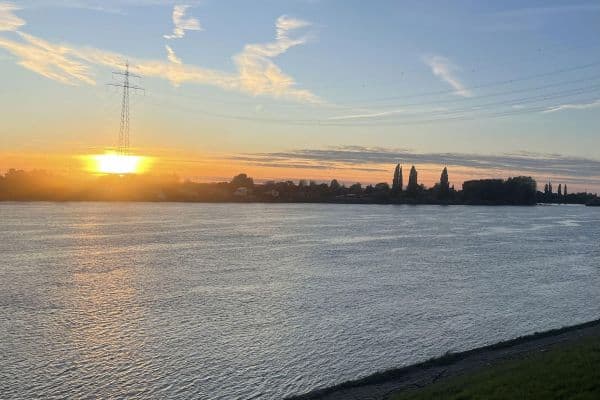 Predaj domu 220 m², pozemek 805 m², Hamburg Predaj domu 220 m², pozemek 805 m², Hamburg