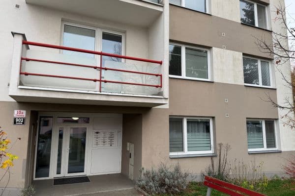 Prenájom bytu 3-izbový 76 m², Třískalova, Brno Prenájom bytu 3-izbový 76 m², Třískalova, Brno