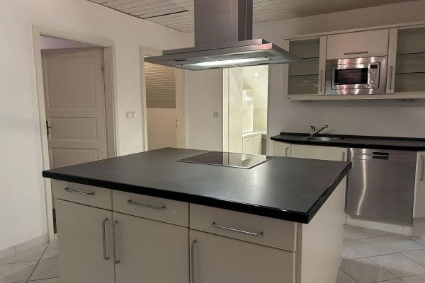 Prenájom bytu 3-izbový 75 m², Höflingstraße 9, Tutzing, Bavorsko Prenájom bytu 3-izbový 75 m², Höflingstraße 9, Tutzing, Bavorsko