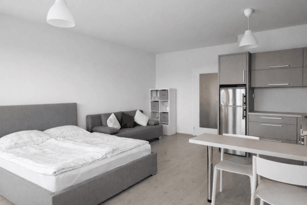 Prenájom bytu 1-izbový 42 m², Škrábkových, Praha Prenájom bytu 1-izbový 42 m², Škrábkových, Praha