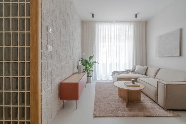 Prenájom bytu 2-izbový 45 m², Přemyslovská, Praha Prenájom bytu 2-izbový 45 m², Přemyslovská, Praha