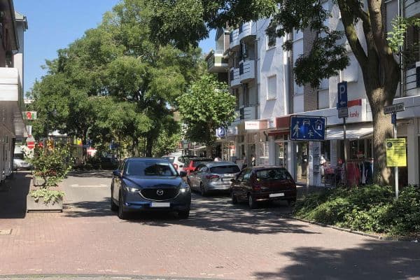Prenájom bytu 3-izbový 81 m², Sterkrader Straße 248, Dinslaken Prenájom bytu 3-izbový 81 m², Sterkrader Straße 248, Dinslaken