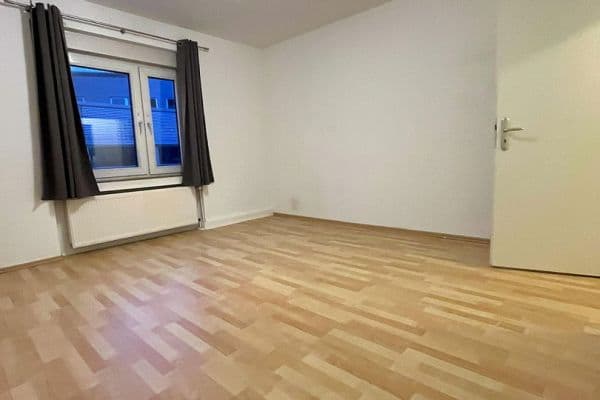 Prenájom bytu 2-izbový 59 m², Malteserstr. 33, Solingen Prenájom bytu 2-izbový 59 m², Malteserstr. 33, Solingen