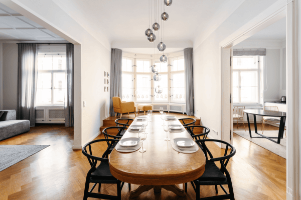 Prenájom bytu 5-izbový 165 m², Rumfordstraße 6, München, Bavorsko Prenájom bytu 5-izbový 165 m², Rumfordstraße 6, München, Bavorsko