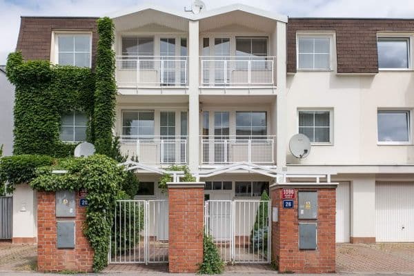 Prenájom bytu 3-izbový 18 m², K Zahrádkám, Praha Prenájom bytu 3-izbový 18 m², K Zahrádkám, Praha