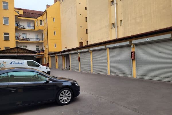 Prenájom garáže 15 m², Na Bělidle, Praha Prenájom garáže 15 m², Na Bělidle, Praha