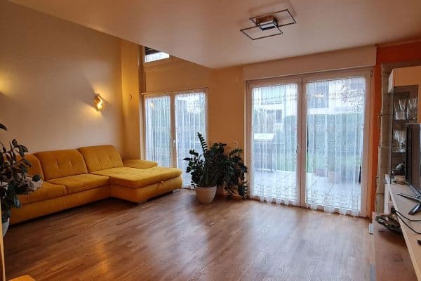 Prenájom domu 135 m², pozemek 156 m², Ratingen Prenájom domu 135 m², pozemek 156 m², Ratingen