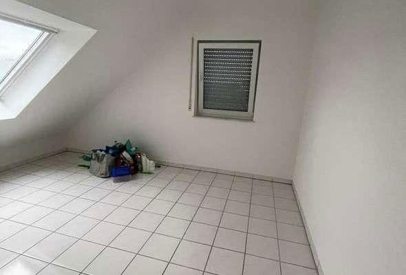 Prenájom kancelárie 90 m², Max-Planck-Str. 11, Alzenau, Bavorsko Prenájom kancelárie 90 m², Max-Planck-Str. 11, Alzenau, Bavorsko