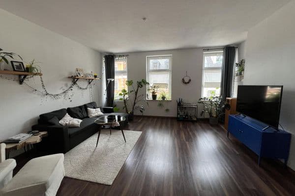 Prenájom bytu 3-izbový 87 m², Barbarossastraße 86, Chemnitz, Sasko Prenájom bytu 3-izbový 87 m², Barbarossastraße 86, Chemnitz, Sasko