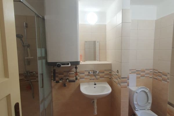 Prenájom bytu 2-izbový 70 m², Mikoláše Alše, Kolín, Středočeský kraj Prenájom bytu 2-izbový 70 m², Mikoláše Alše, Kolín, Středočeský kraj