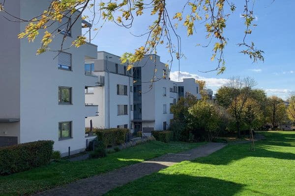 Prenájom bytu 3-izbový 98 m², Welschstrasse, Wiesbaden, Hesensko Prenájom bytu 3-izbový 98 m², Welschstrasse, Wiesbaden, Hesensko