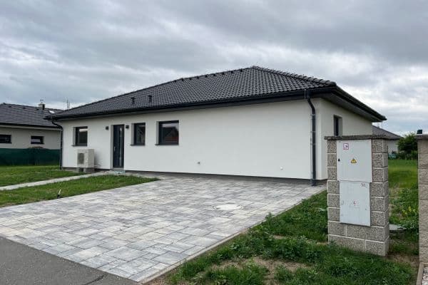 Predaj domu 107 m², pozemek 940 m², Kukuřičná, Sibřina Predaj domu 107 m², pozemek 940 m², Kukuřičná, Sibřina