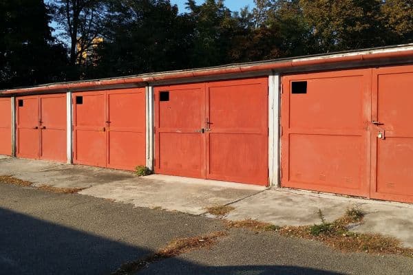 Prenájom garáže 17 m², Fillova, Brno Prenájom garáže 17 m², Fillova, Brno