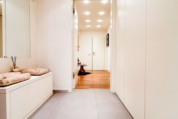 Predaj bytu 3-izbový 93 m², Makovského, Hlavní město Praha Predaj bytu 3-izbový 93 m², Makovského, Hlavní město Praha