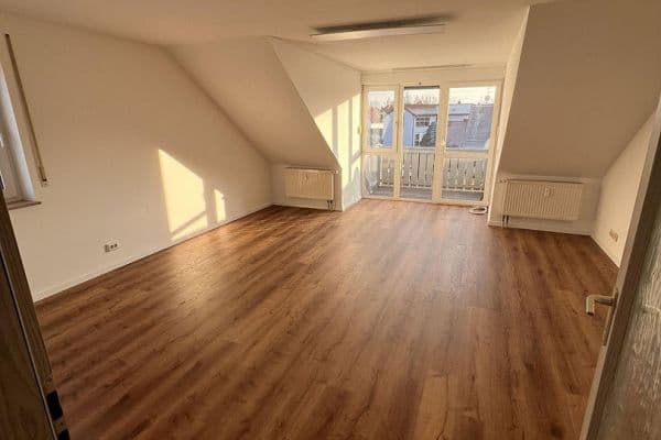 Prenájom bytu 2-izbový 74 m², Fürth Prenájom bytu 2-izbový 74 m², Fürth