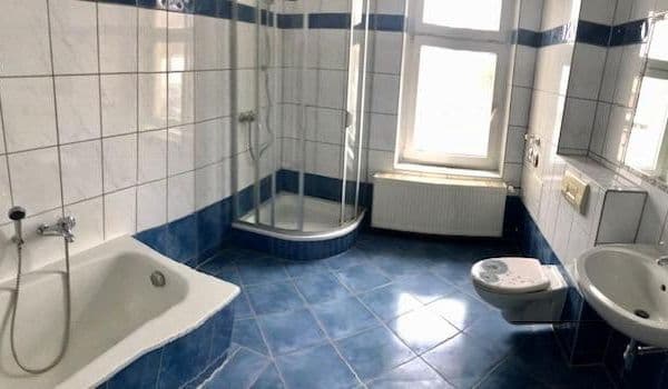 Prenájom bytu 3-izbový 81 m², Südstr. 64, Leipzig Prenájom bytu 3-izbový 81 m², Südstr. 64, Leipzig