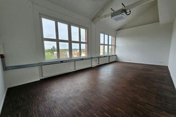 Prenájom kancelárie 48 m², Cassellastrasse 30-32, Frankfurt, Hesensko Prenájom kancelárie 48 m², Cassellastrasse 30-32, Frankfurt, Hesensko