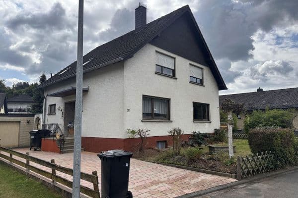 Predaj domu 145 m², pozemek 600 m², Schleiden, Ortsteil Olef Predaj domu 145 m², pozemek 600 m², Schleiden, Ortsteil Olef