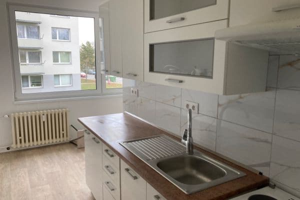 Prenájom bytu 2-izbový 60 m², K Zastávce, Veselí nad Lužnicí Prenájom bytu 2-izbový 60 m², K Zastávce, Veselí nad Lužnicí