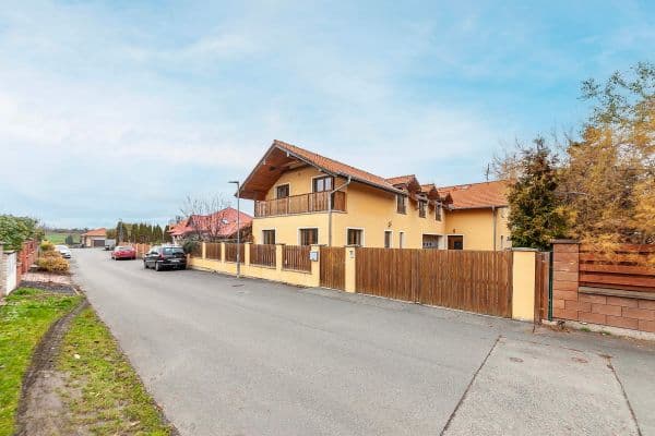 Predaj domu 290 m², pozemek 1.871 m², Do Polí, Predaj domu 290 m², pozemek 1.871 m², Do Polí,