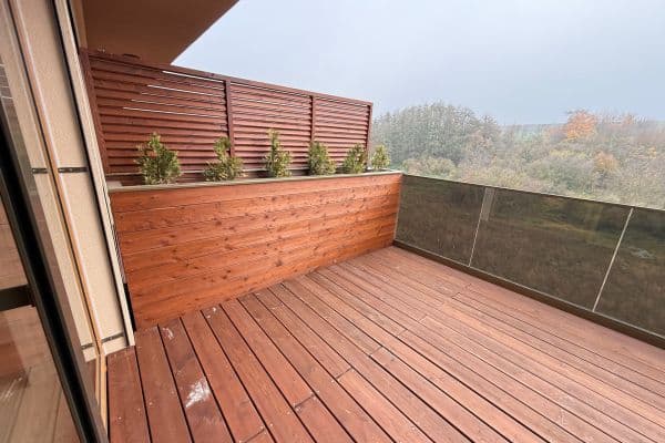 Prenájom bytu 2-izbový 50 m², Lázeňská, Slaný Prenájom bytu 2-izbový 50 m², Lázeňská, Slaný