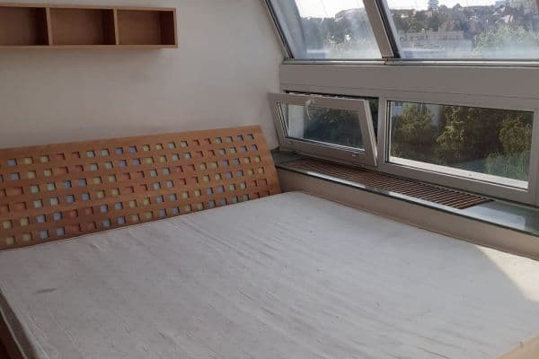 Prenájom bytu 5-izbový 160 m², 28. pluku, Hlavní město Praha Prenájom bytu 5-izbový 160 m², 28. pluku, Hlavní město Praha