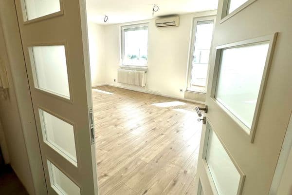 Predaj bytu 3-izbový 86 m², Šumperská, Hlavní město Praha Predaj bytu 3-izbový 86 m², Šumperská, Hlavní město Praha