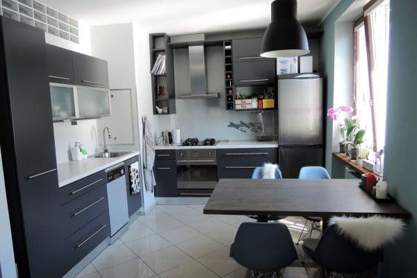 Predaj bytu 2-izbový 59 m², Kladenská, Praha Predaj bytu 2-izbový 59 m², Kladenská, Praha