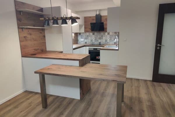 Prenájom bytu 2-izbový 64 m², Starokošířská, Praha Prenájom bytu 2-izbový 64 m², Starokošířská, Praha