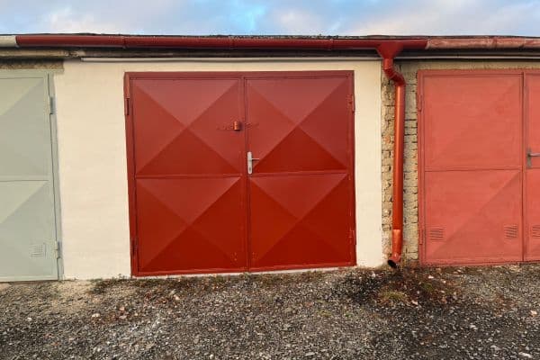 Prenájom garáže 18 m², Zlatá Hora, Slavkov u Brna Prenájom garáže 18 m², Zlatá Hora, Slavkov u Brna