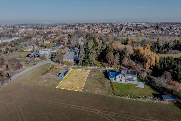 Predaj pozemku 913 m², Pod Náhonem, Hlavní město Praha Predaj pozemku 913 m², Pod Náhonem, Hlavní město Praha