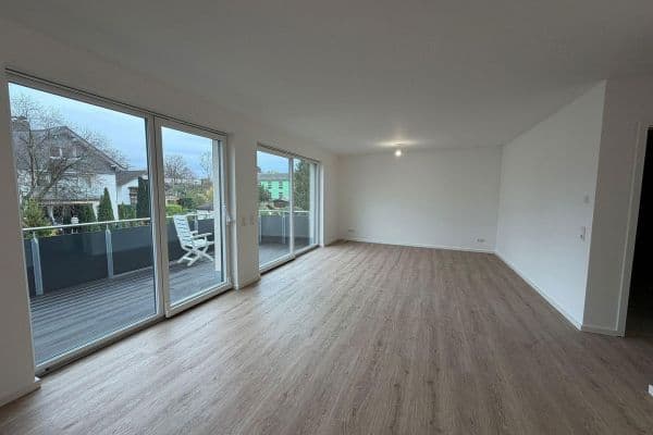 Prenájom bytu 3-izbový 90 m², Köln, Severné Porýnie - Westfálsko Prenájom bytu 3-izbový 90 m², Köln, Severné Porýnie - Westfálsko