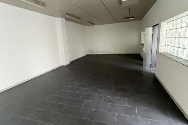 Prenájom kancelárie 150 m², Im Gewerbepark 1, Hunderdorf, Bavorsko Prenájom kancelárie 150 m², Im Gewerbepark 1, Hunderdorf, Bavorsko