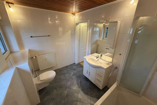 Prenájom bytu 2-izbový 90 m², Gifhorn, Dolné Sasko Prenájom bytu 2-izbový 90 m², Gifhorn, Dolné Sasko