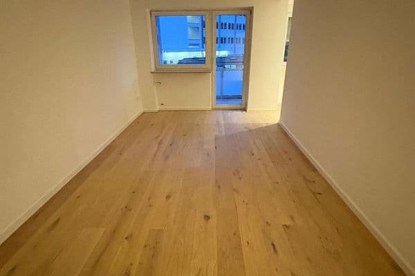 Prenájom bytu 1-izbový 32 m², Eintrachtstraße 10, München, Bavorsko Prenájom bytu 1-izbový 32 m², Eintrachtstraße 10, München, Bavorsko