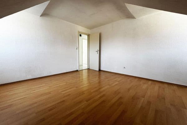 Prenájom bytu 3-izbový 66 m², Martin-Luther-Straße, Stuttgart, Bádensko-Wurttembersko Prenájom bytu 3-izbový 66 m², Martin-Luther-Straße, Stuttgart, Bádensko-Wurttembersko