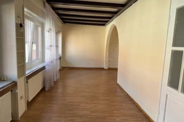 Prenájom bytu 3-izbový 111 m², Bahnhofstraße 13, Seesen Prenájom bytu 3-izbový 111 m², Bahnhofstraße 13, Seesen